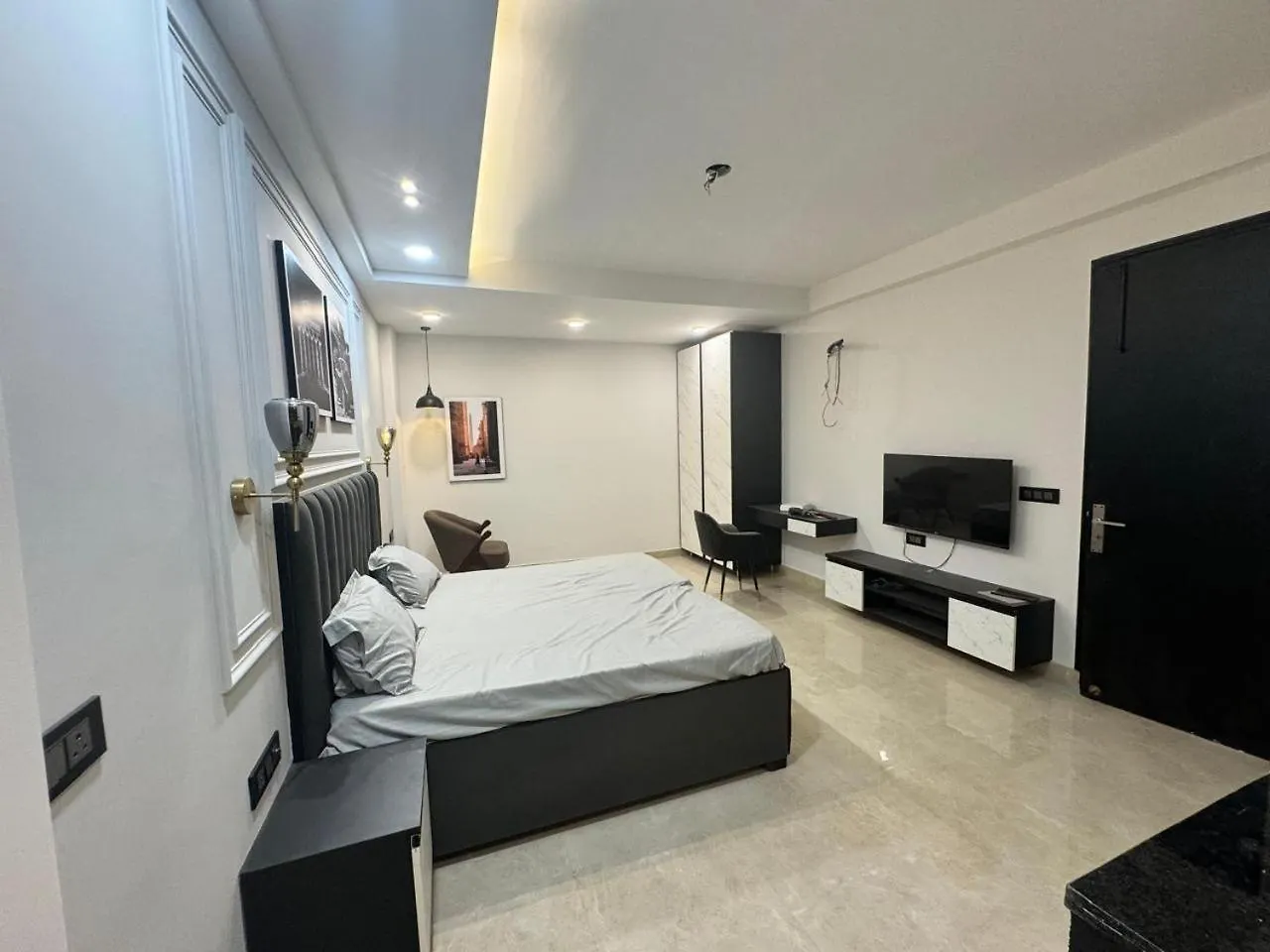 Apartment Luxury One Bedroom Hideaway Gurgaon